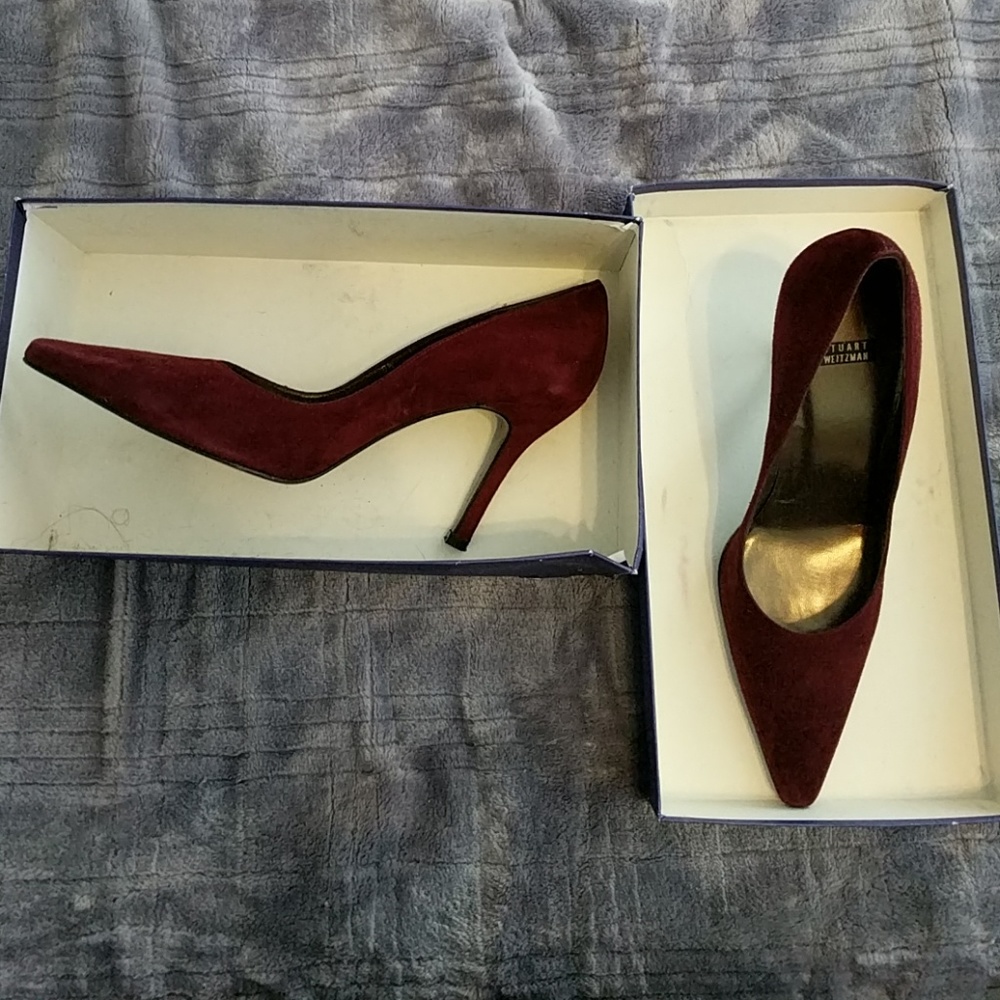 Stuart Weitzman maroon suede heels